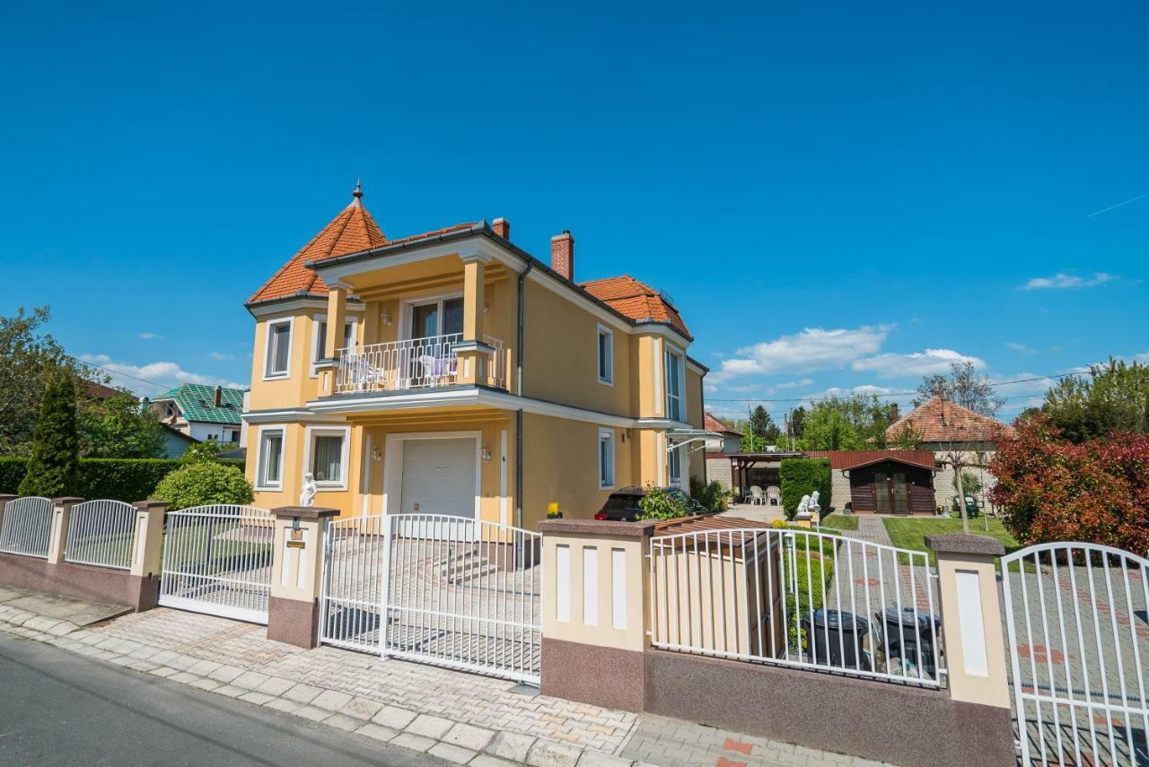 Korponyi Villa Siófok Eksteriør bilde